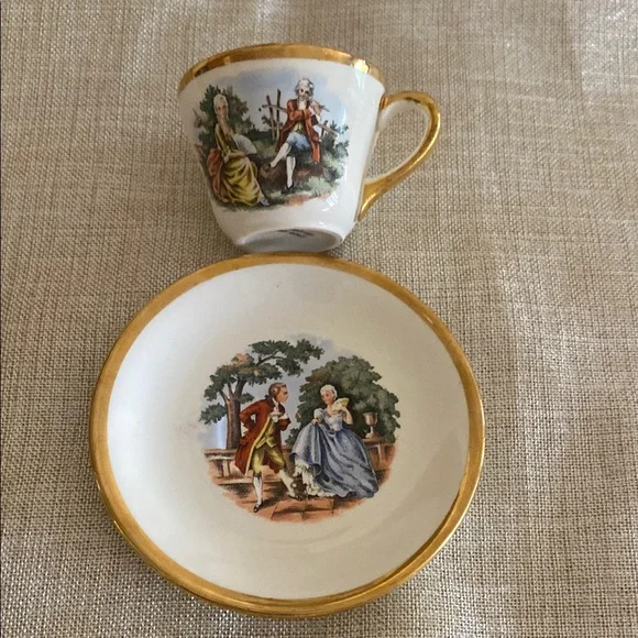 Vintage Manhattan Ware Vintage 22 KT Gold-Trimmed Porcelain Cup and Saucer Set - Picture 2 of 7